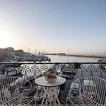 Riviera 5*