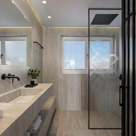 Riviera 5*
