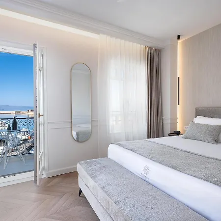 Riviera Otel