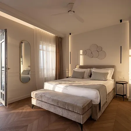 Riviera ホテル 5*