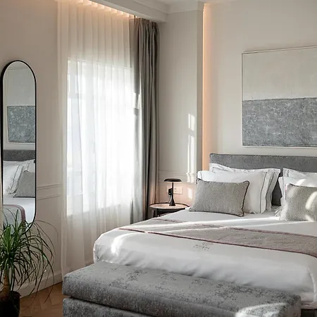 Riviera 5*