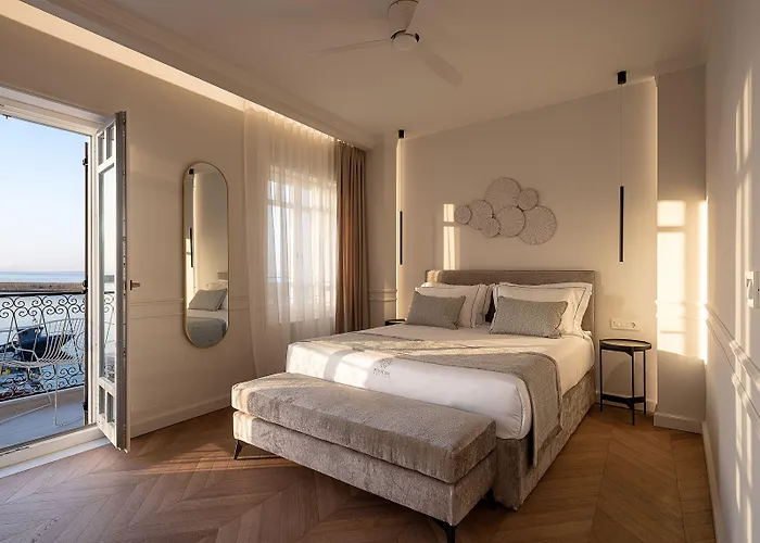 Riviera Готель 5*