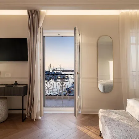 Riviera 5*